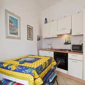 https://case-vacanze-mirko-borgo-marina.hotelitalianriviera.com